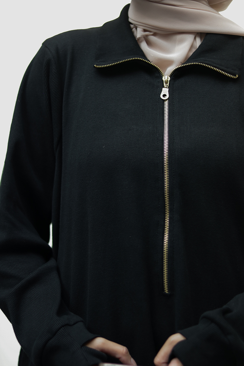 Black Knit Abaya - Image 10